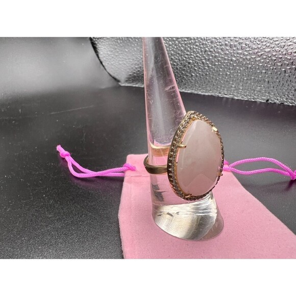 Pear-Shaped Ring - Picture 2 of 5